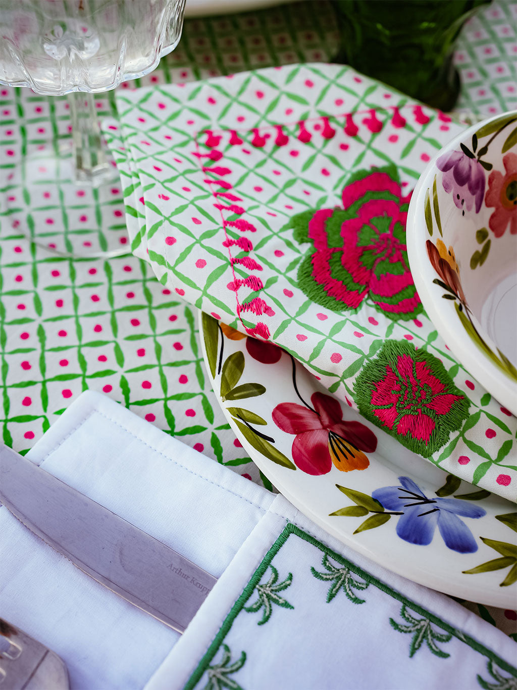 Napkin Dotty Emerald Peony Embroidery